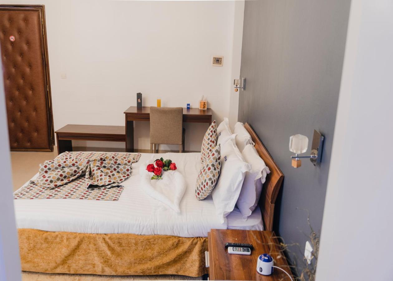 Hotel Nina Dakar Exteriör bild
