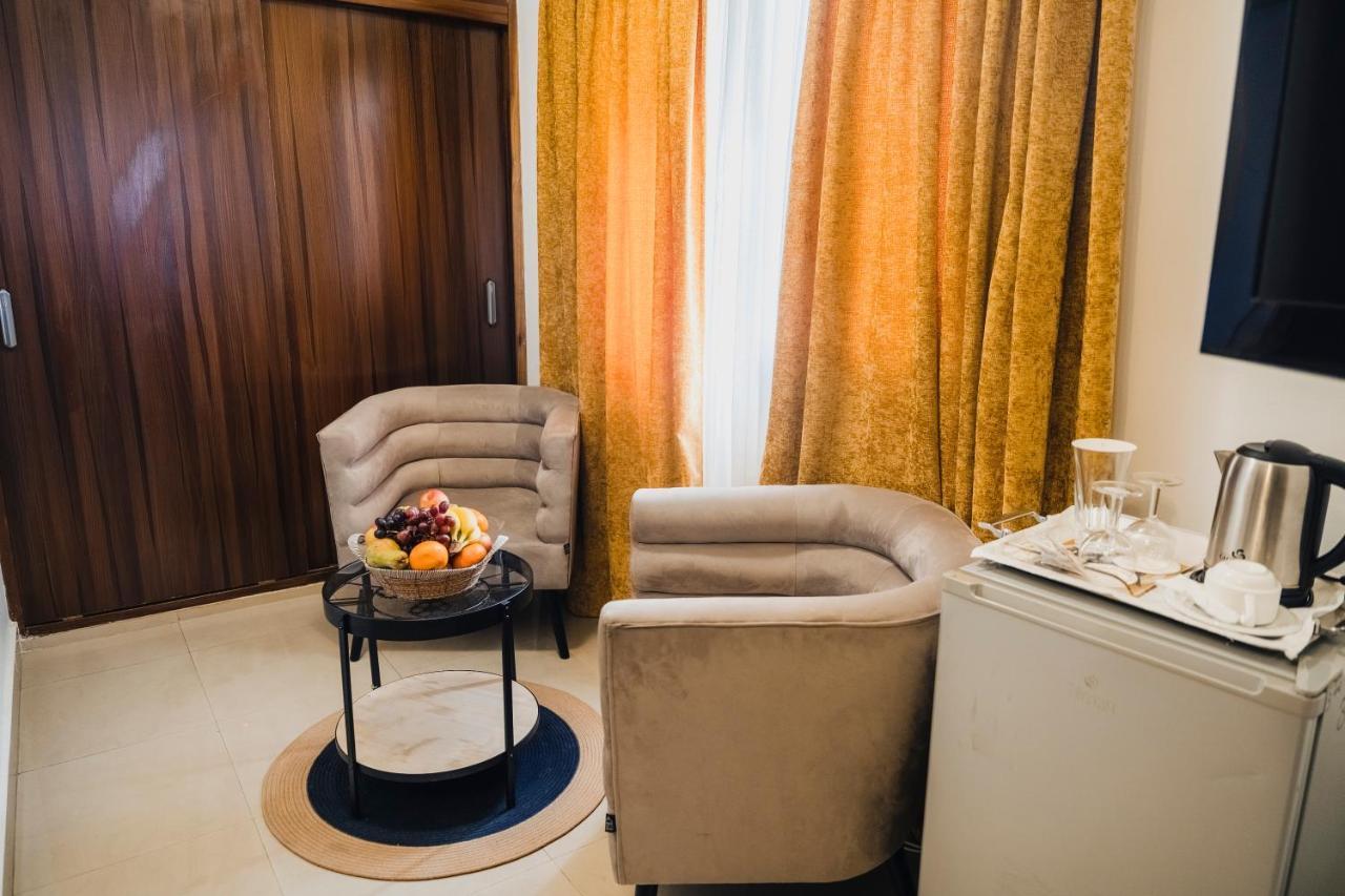 Hotel Nina Dakar Exteriör bild